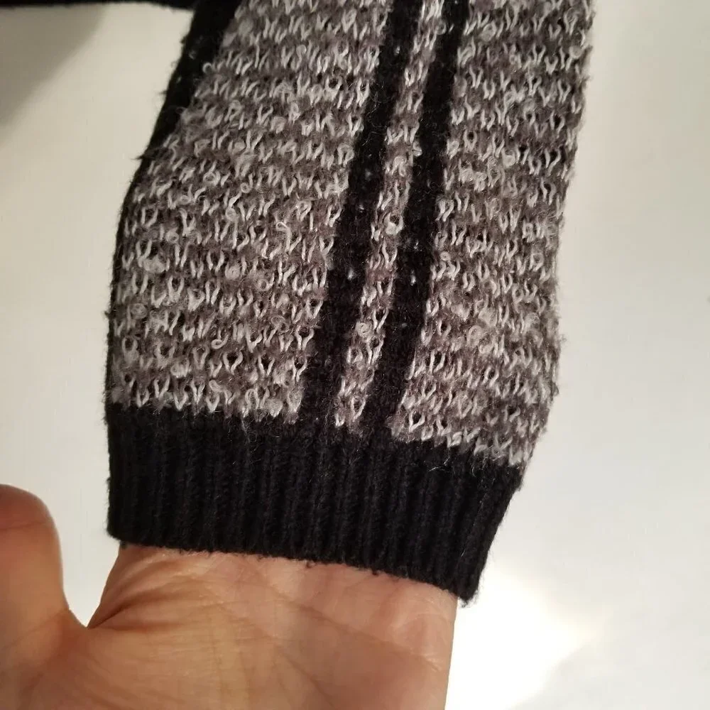Melrose and Market Shrunken Plaid Pullover Sweater
